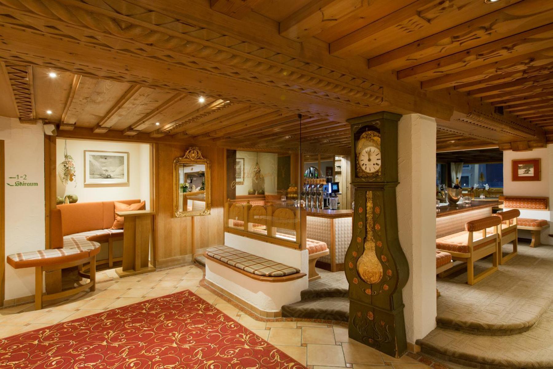 Hotel Albona Nova Zuers Екстер'єр фото