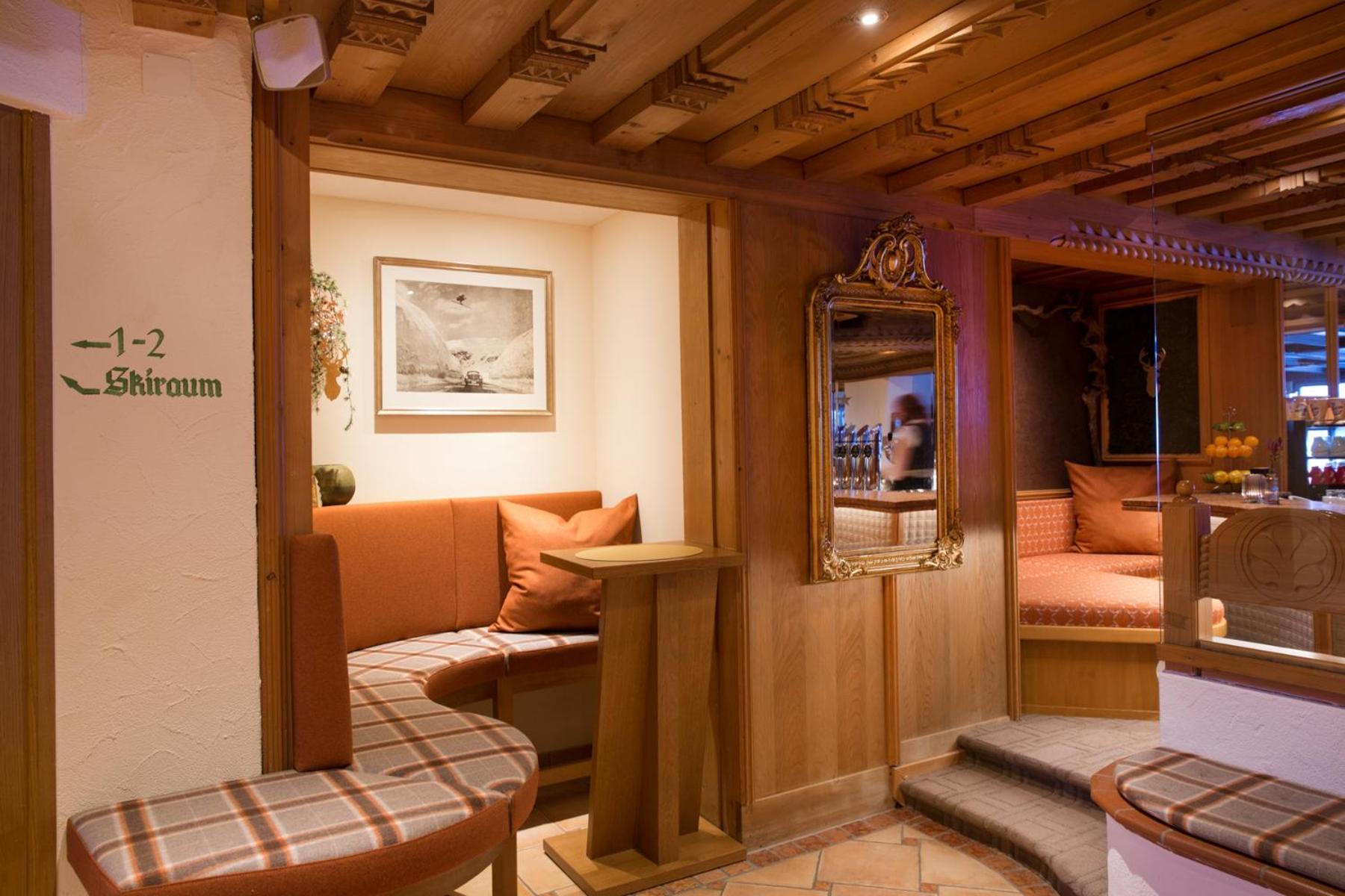 Hotel Albona Nova Zuers Екстер'єр фото
