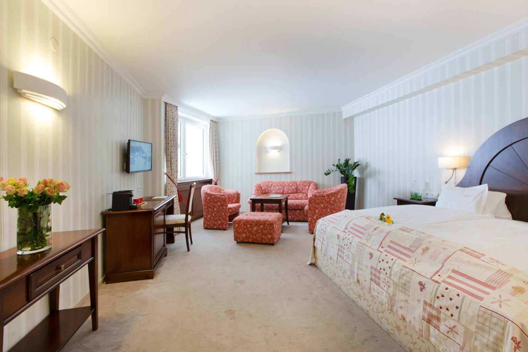 Hotel Albona Nova Zuers Екстер'єр фото