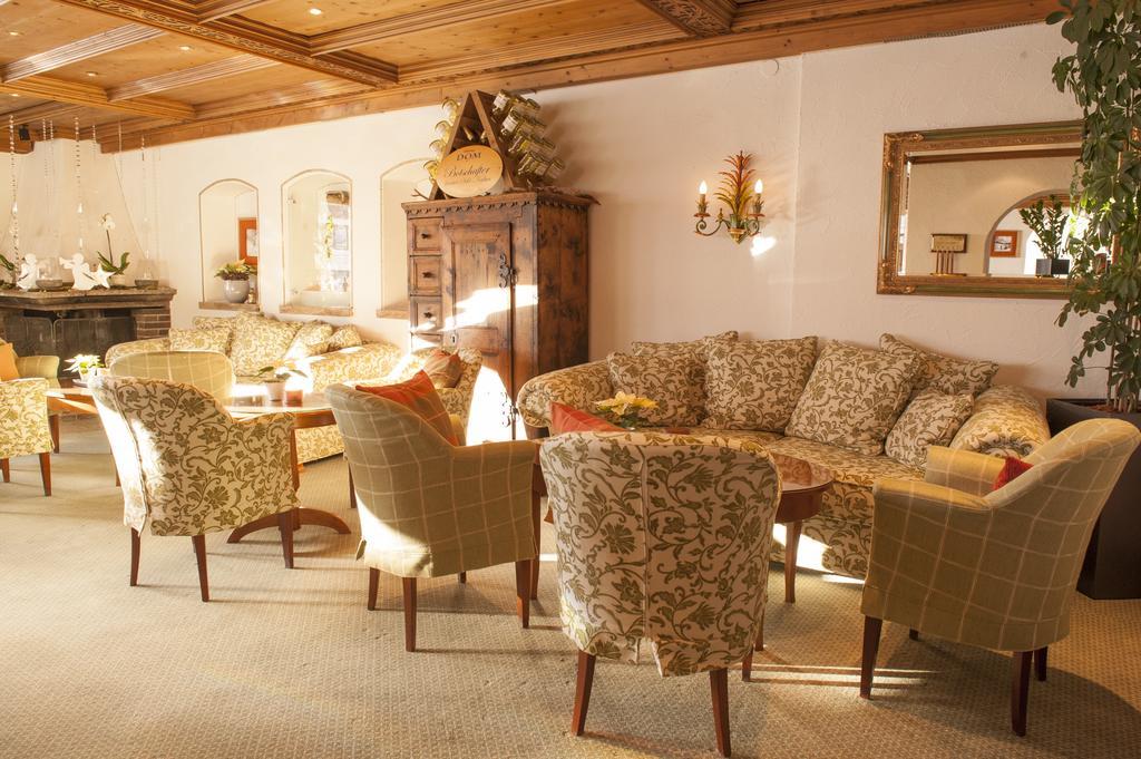 Hotel Albona Nova Zuers Екстер'єр фото