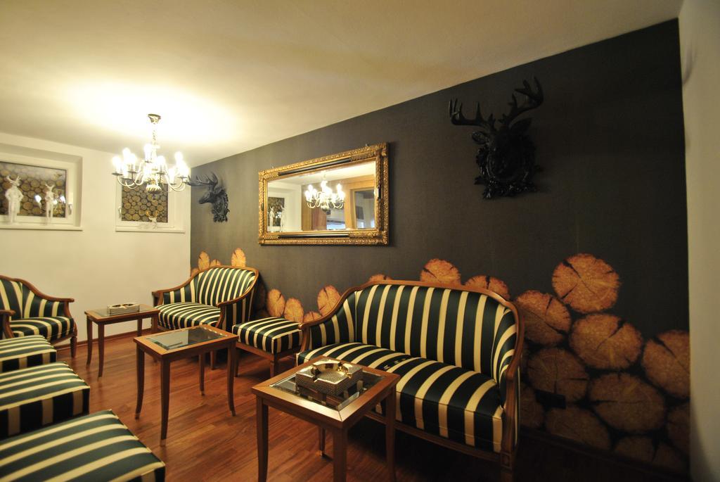 Hotel Albona Nova Zuers Екстер'єр фото