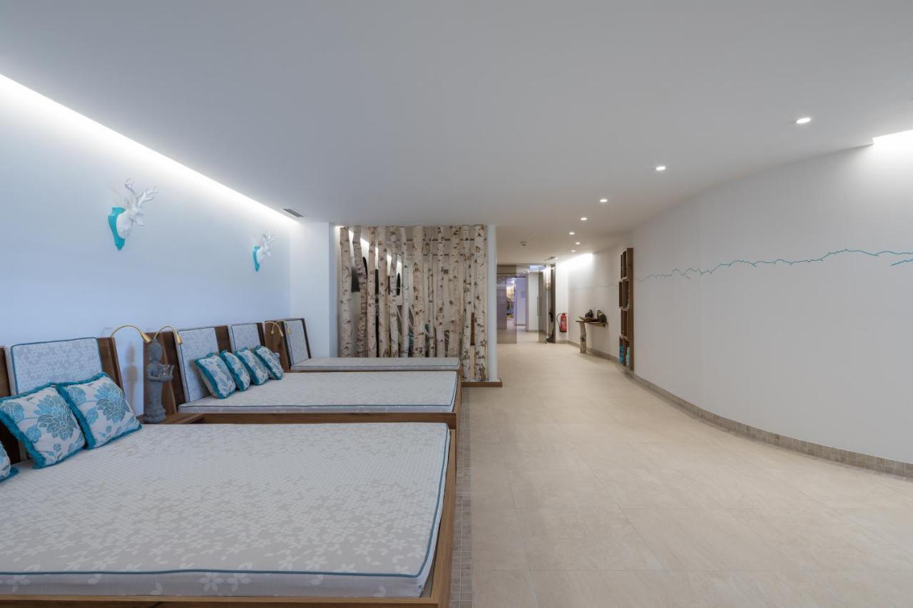 Hotel Albona Nova Zuers Екстер'єр фото