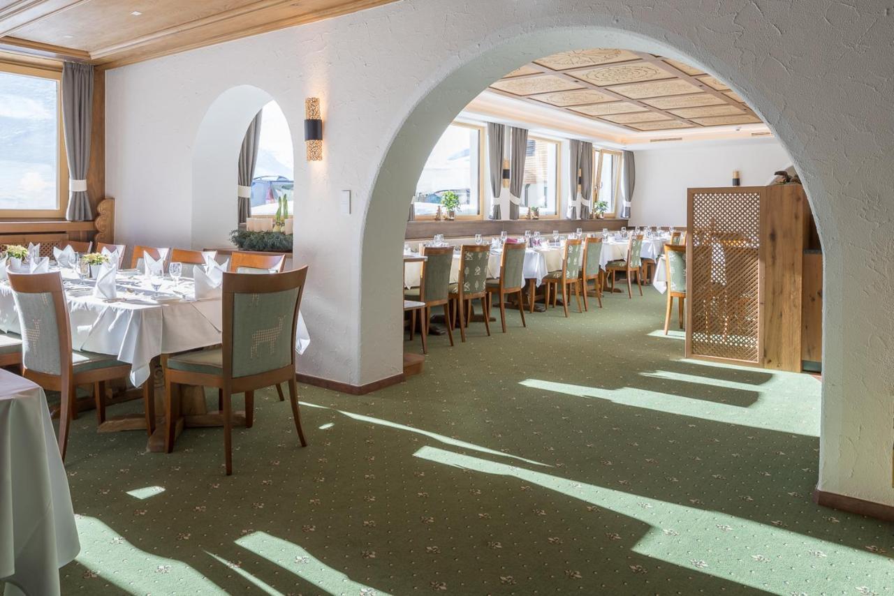 Hotel Albona Nova Zuers Екстер'єр фото